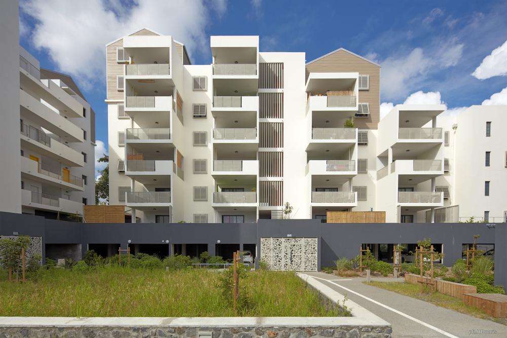 Des logements bioclimatiques à La Possession - Île de La Réunion