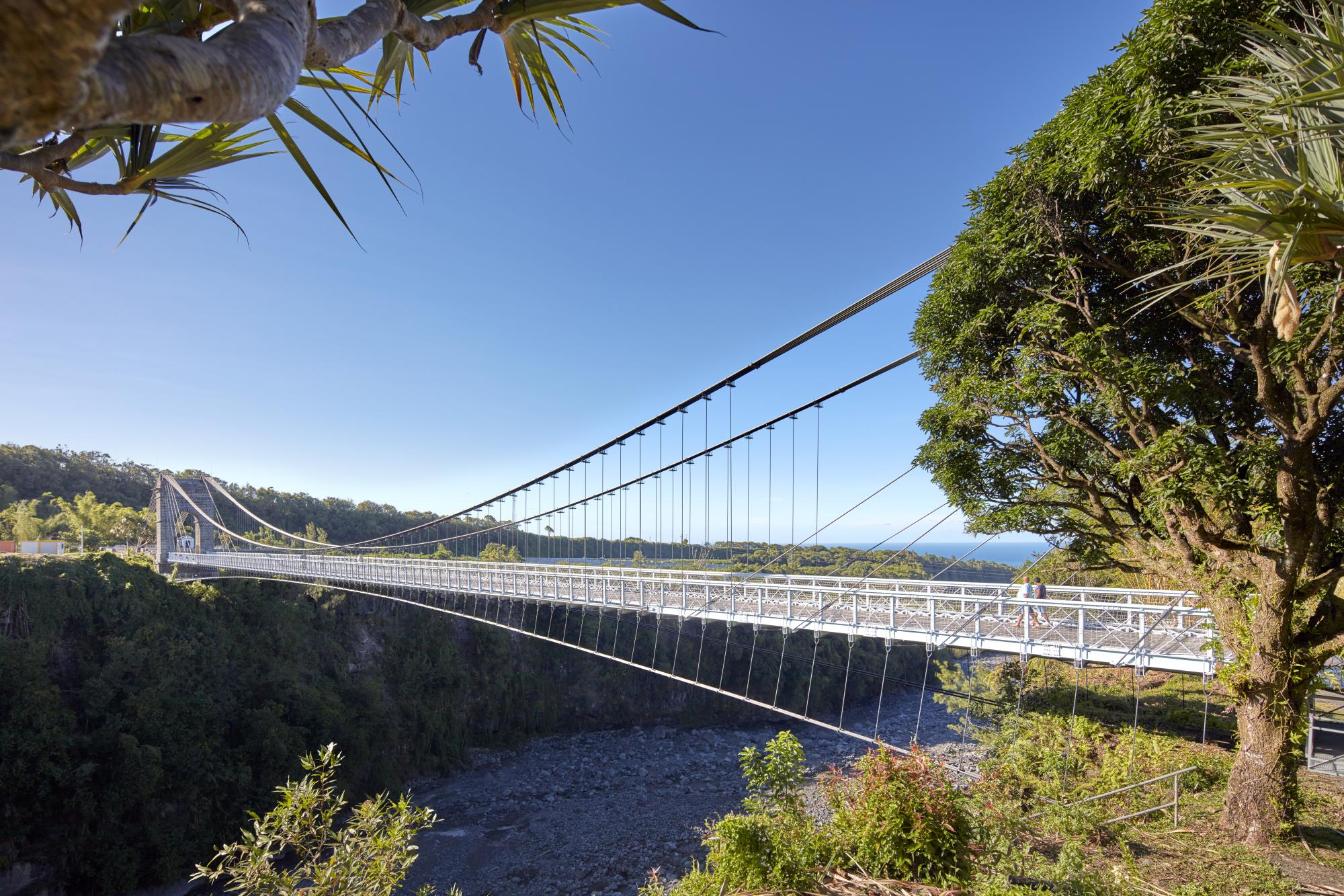 Le Pont Suspendu de la Rivière de l'Est - Île de La Réunion - Après travaux